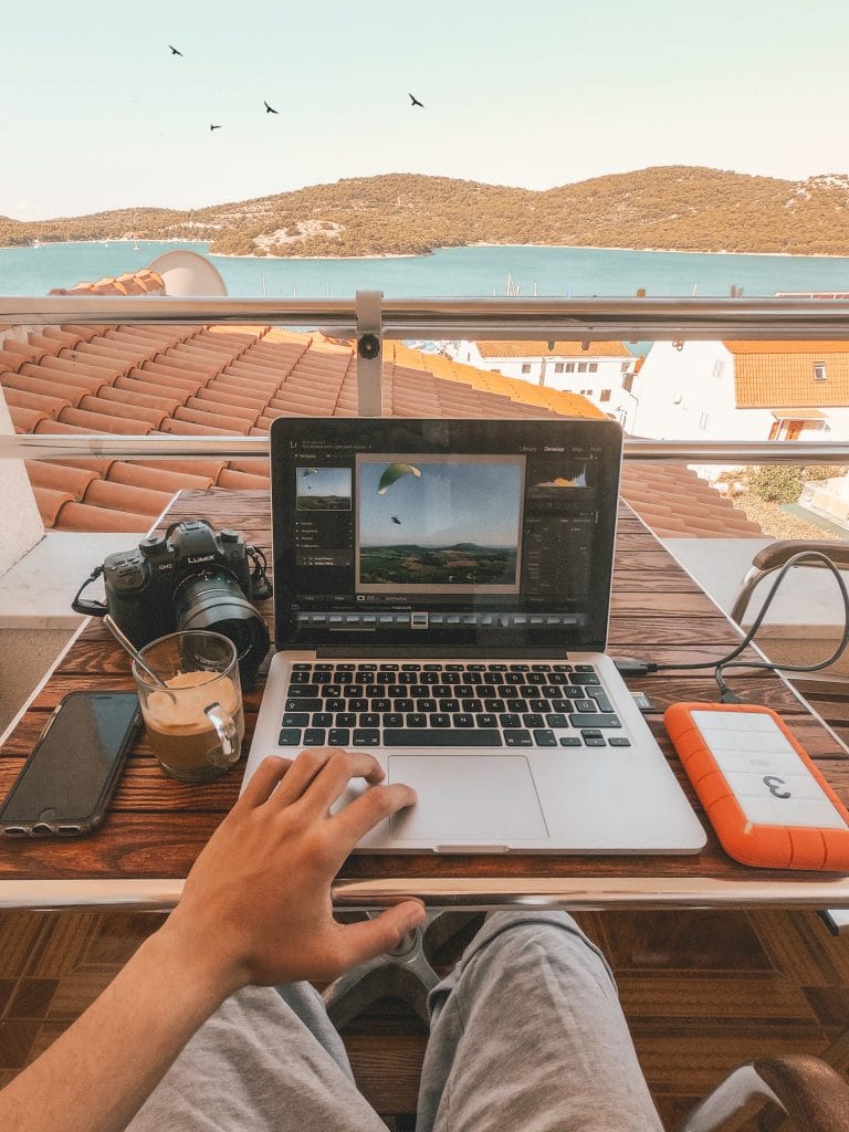 How to plan a holiday as a solopreneur